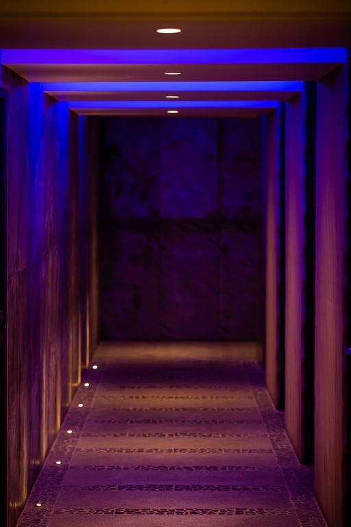 Hotel Radha Prasad Erode Kültér fotó