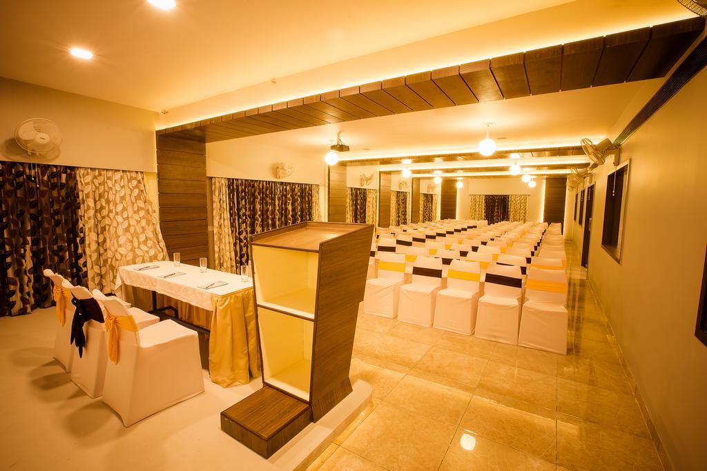 Hotel Radha Prasad Erode Kültér fotó